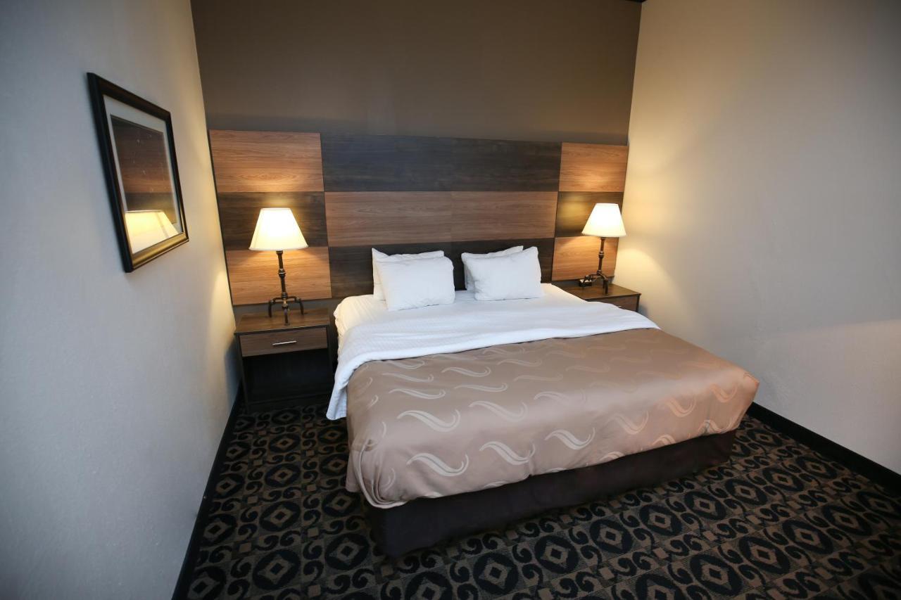 Quality Inn & Suites Boone - University Area Ngoại thất bức ảnh