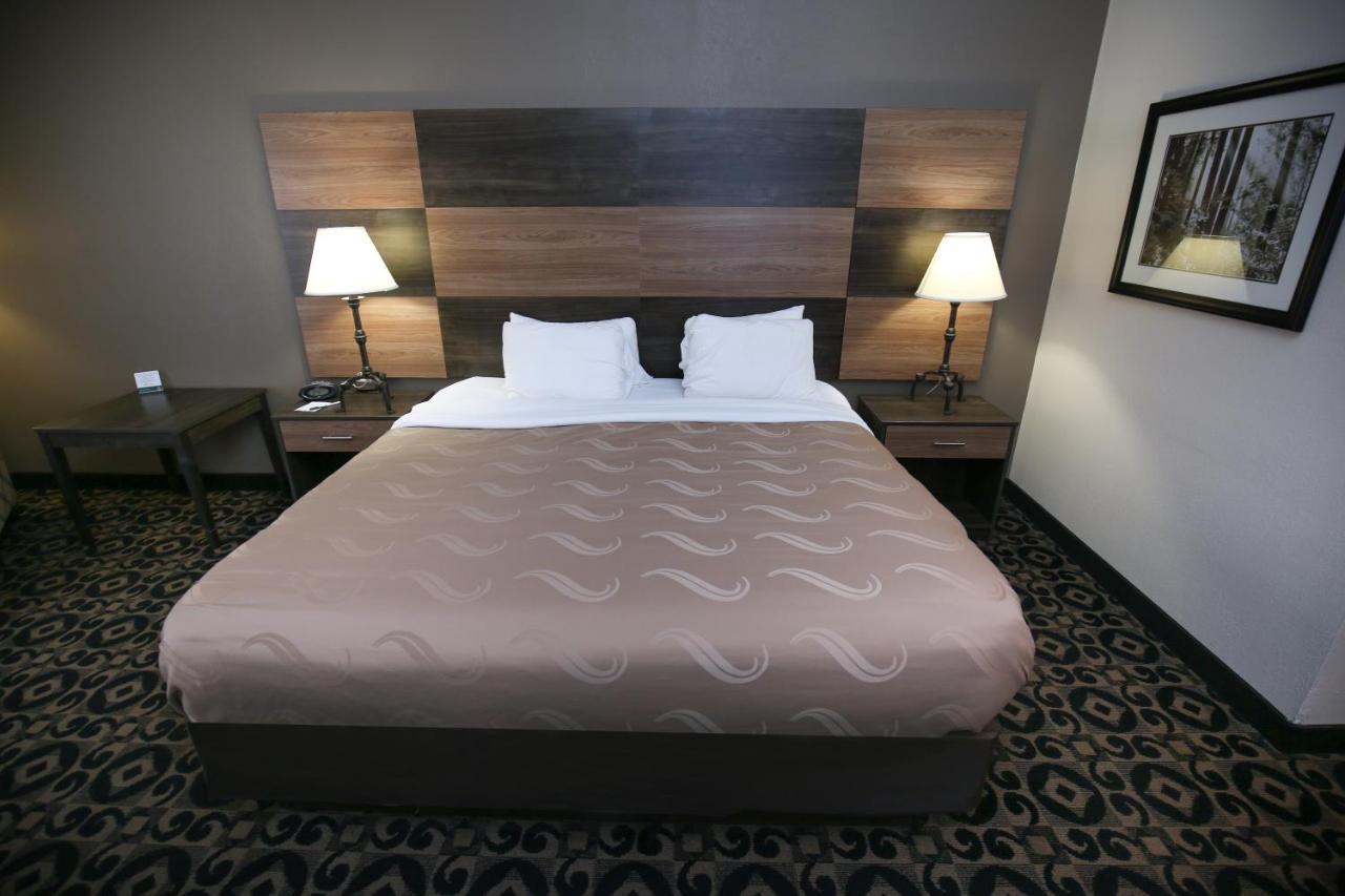Quality Inn & Suites Boone - University Area Ngoại thất bức ảnh